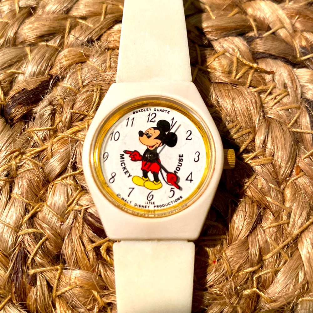 Vintage Mickey Mouse Bradley Quartz watch